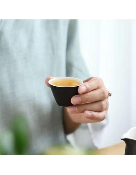 Tea Set, Portable Ceramic Tea Cup Set, Travel Kung Fu Tea Set, Ceramic Teapot Set with Solid Wood Handle, Tea Strainer, Lid and 2 Tea Cups